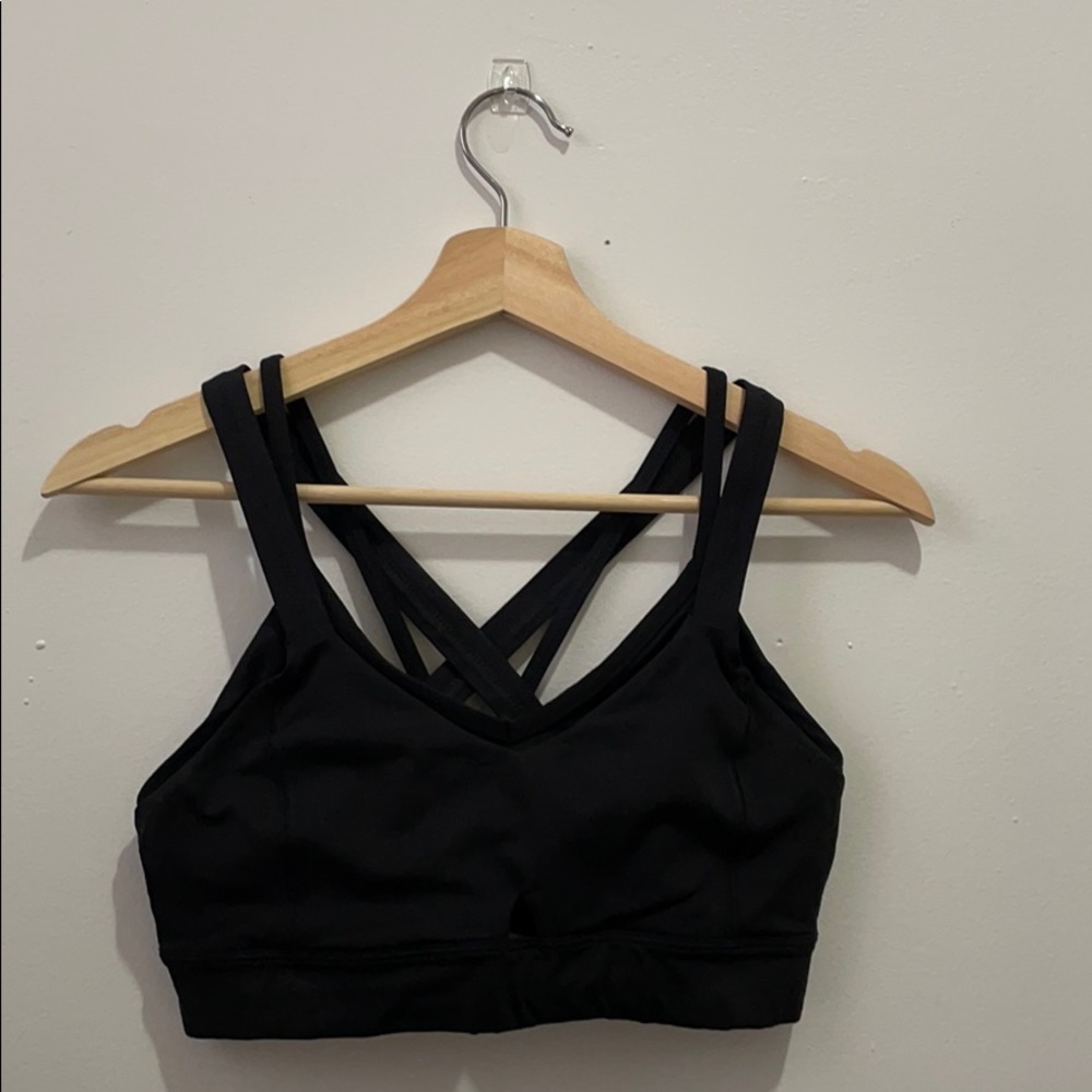 Lululemon Sports Bra (size 4)